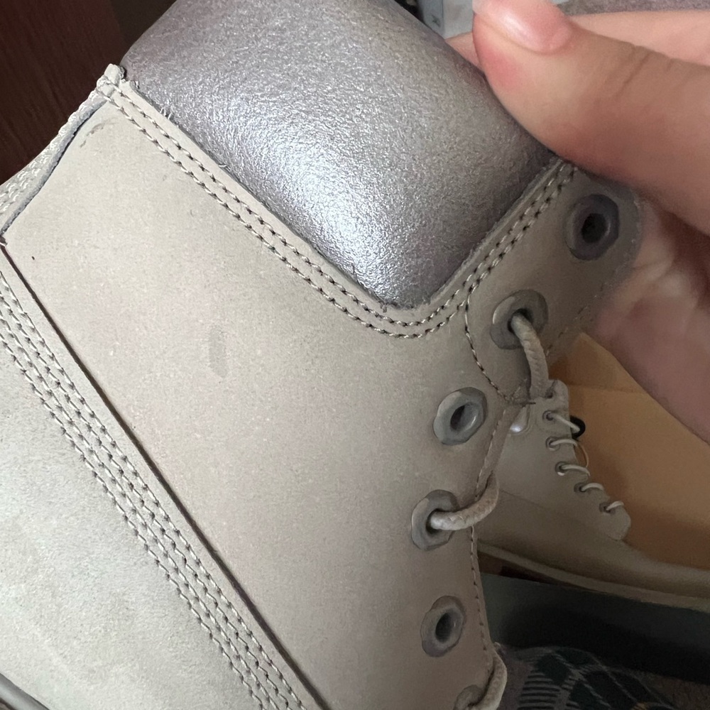 Gray Timberlands - image 2